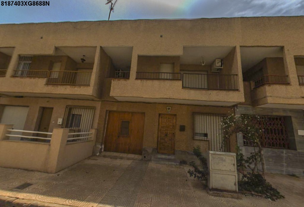 Home in Metric Way