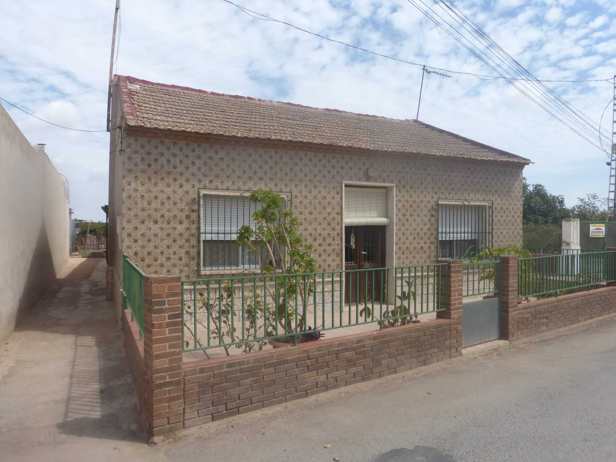 Home in Metric Way